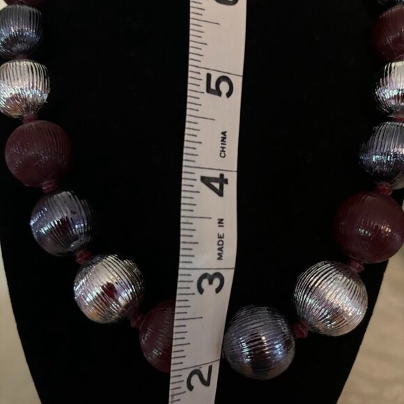 Beautiful Wine, Grey and Silver Color Beaded Necklace - 21" - Picture 5 of 8